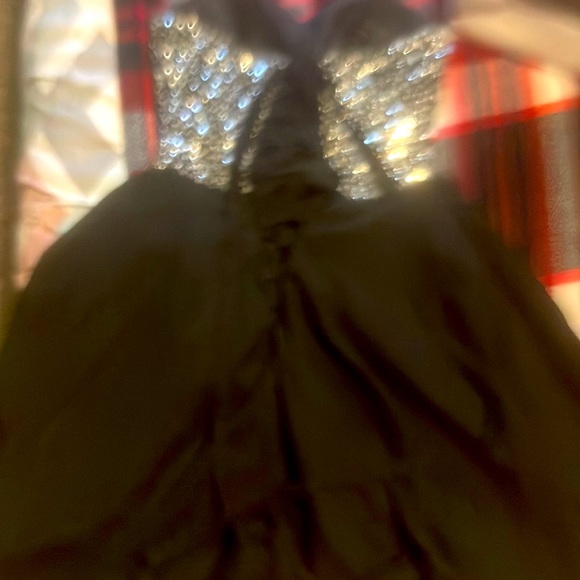 Black dress, size extra small - Picture 2 of 2